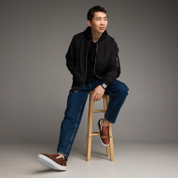 Men’s slip-on canvas shoes in eye colors