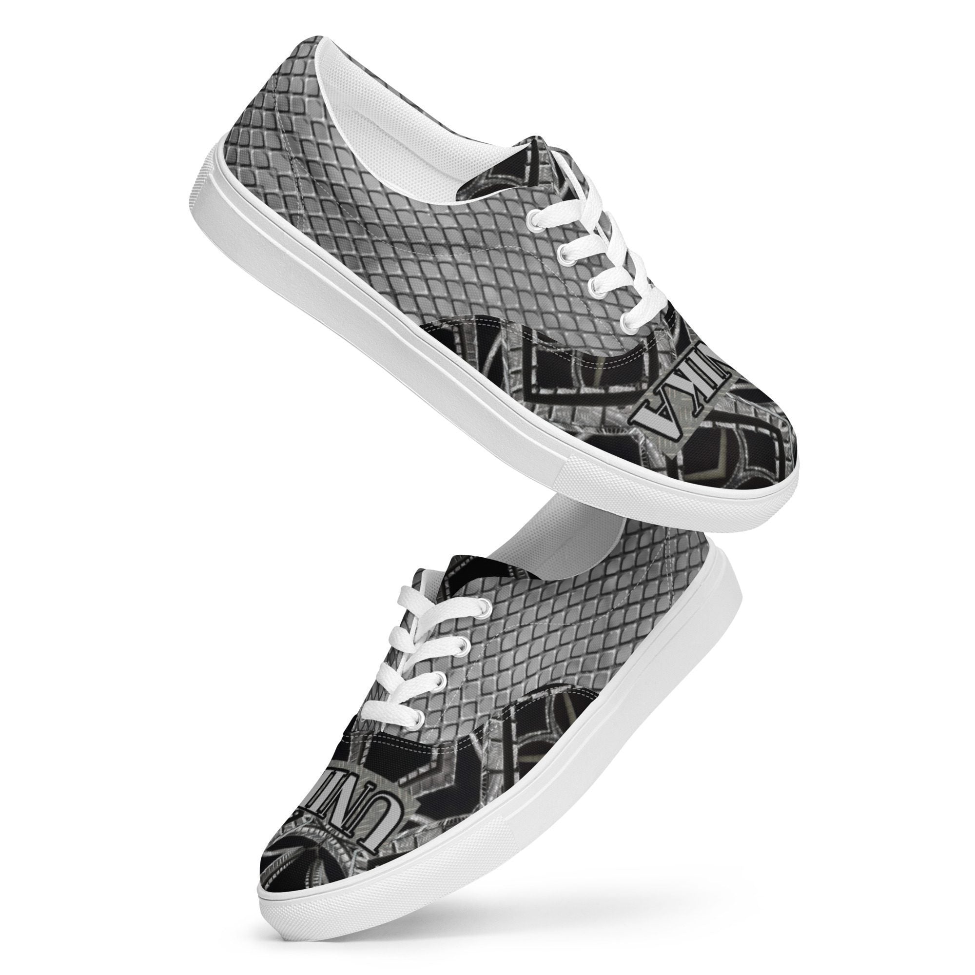 Women’s lace-up canvas shoes in eye colors